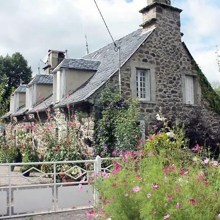 D'hotes Du Domaine De Serre Anglards-de-Salers